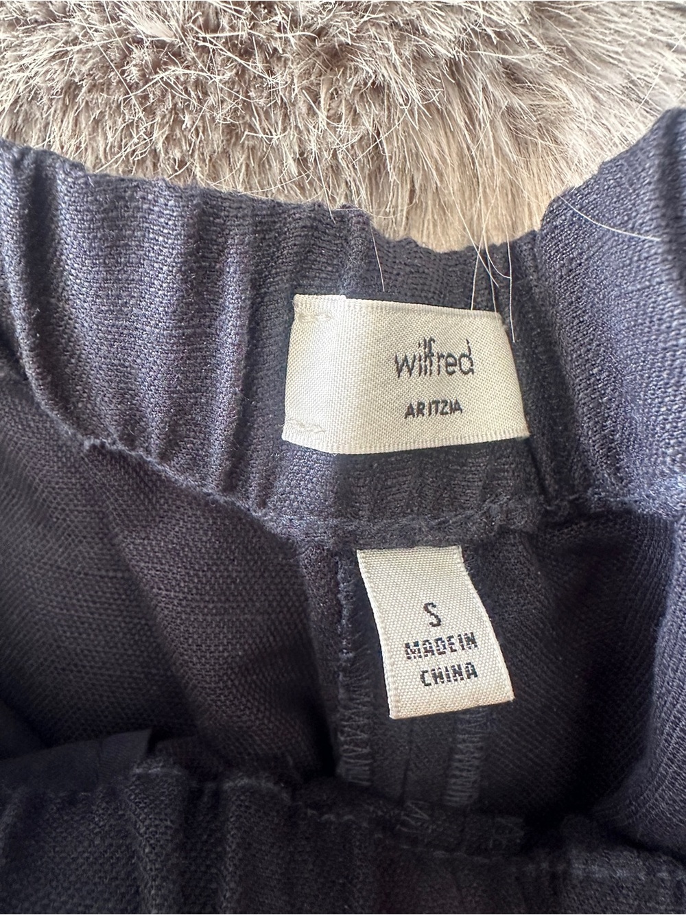 Linen Aritzia pants - Picture 2 of 4